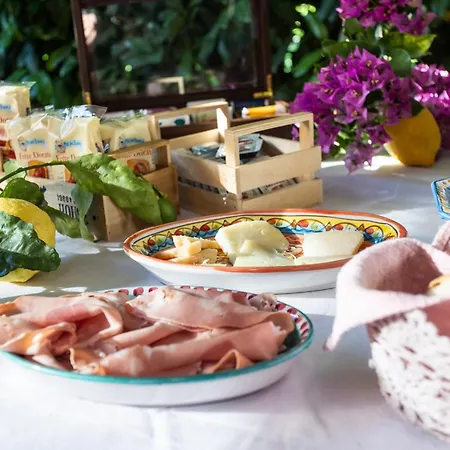 Bed & Breakfast Rosaria Sea View