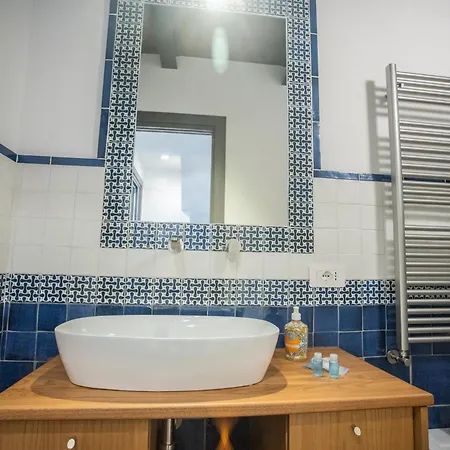 Rosaria Sea View לינה וארוחת בוקר Vietri