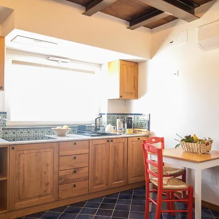 Rosaria Sea View Bed & Breakfast